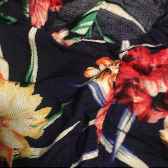 Lightweight Floral Kimono - Picture 3 of 4